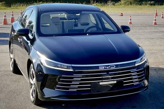 BYD KING 1.5 DM-I PHEV GS AUTOMÁTICO BYD KING 1.5 DM-I PHEV GS AUTOMÁTICO